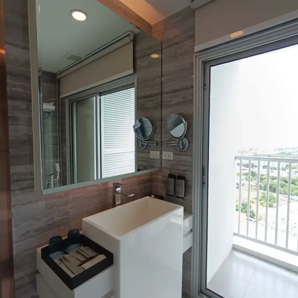 Centre-Point-Prime-Pattaya-thelovelyair