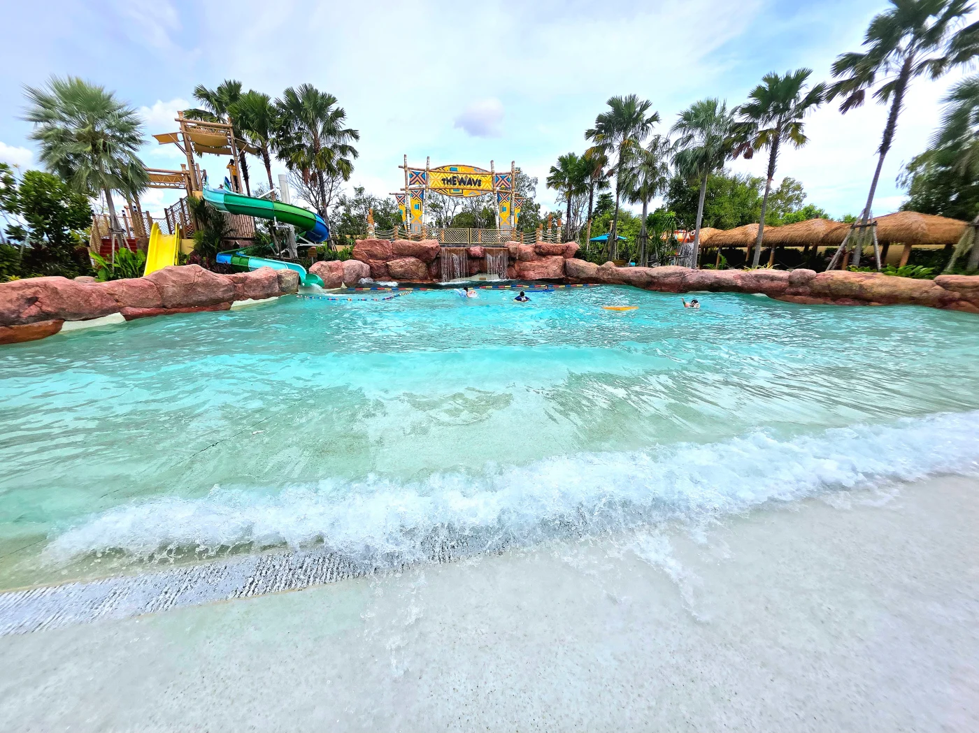 Centre-Point-Prime-Pattaya-thelovelyair