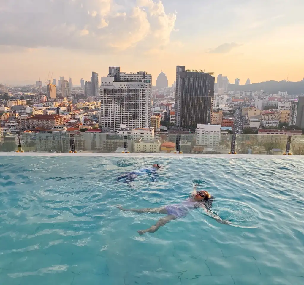 Somerset pattaya - thelovelyair