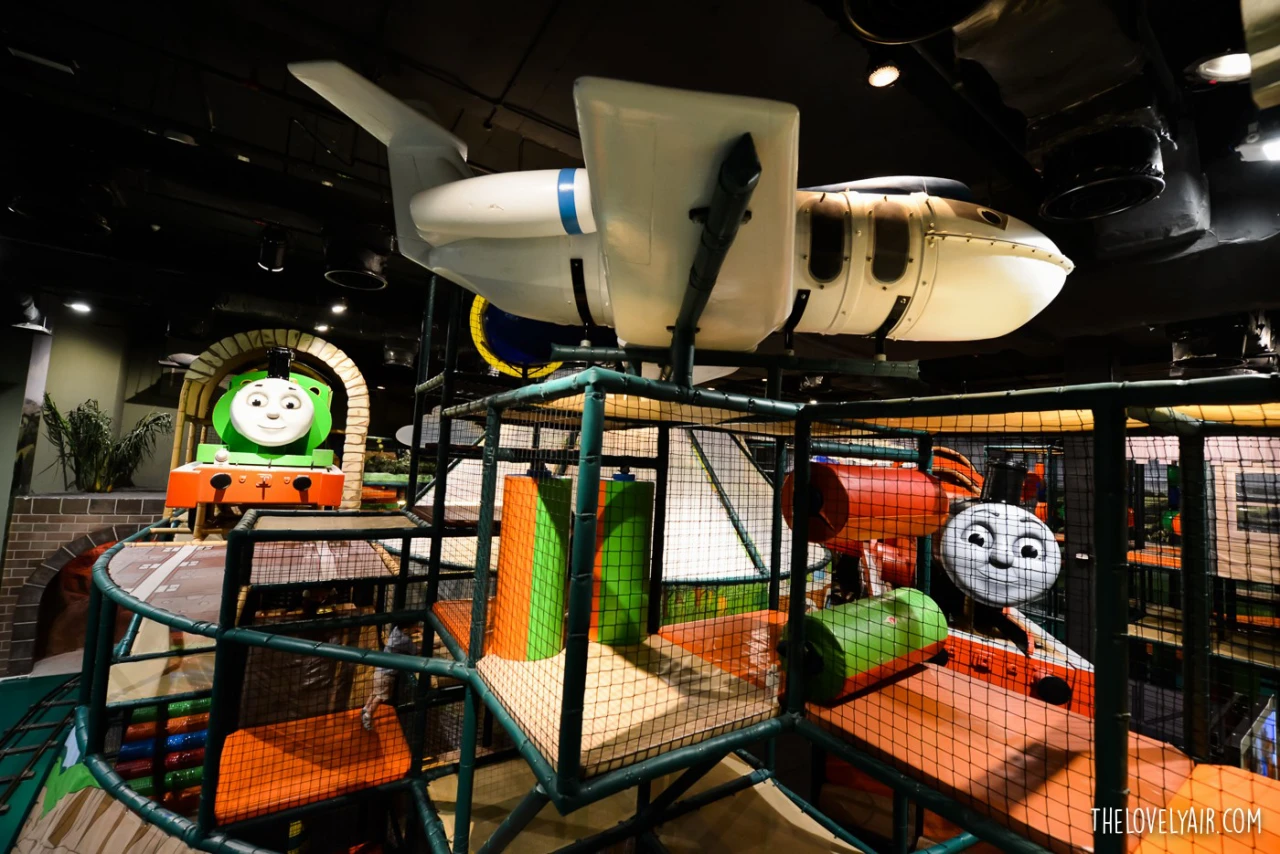 Lego Land & Sanrio Hello Kitty Town - TheLovelyAir